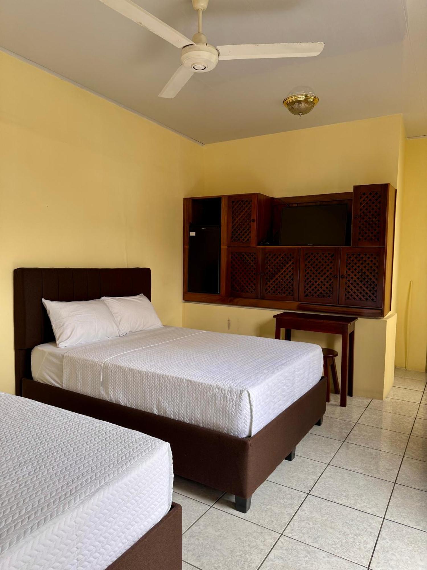 Hotel Malinche Quepos Dış mekan fotoğraf